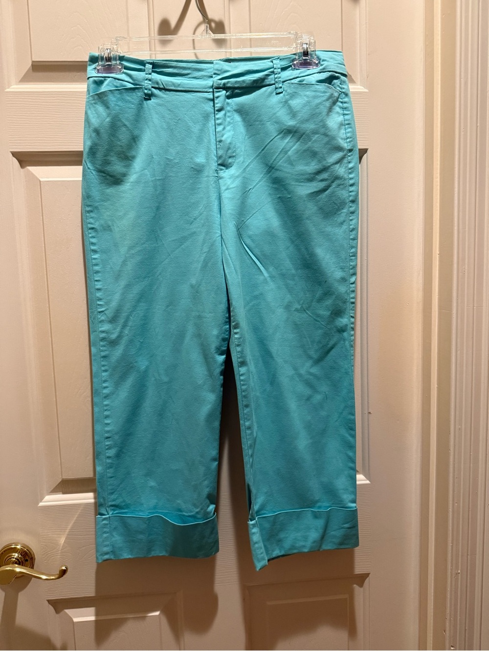 Gloria Vanderbilt Aqua Crop Pants with cuffs